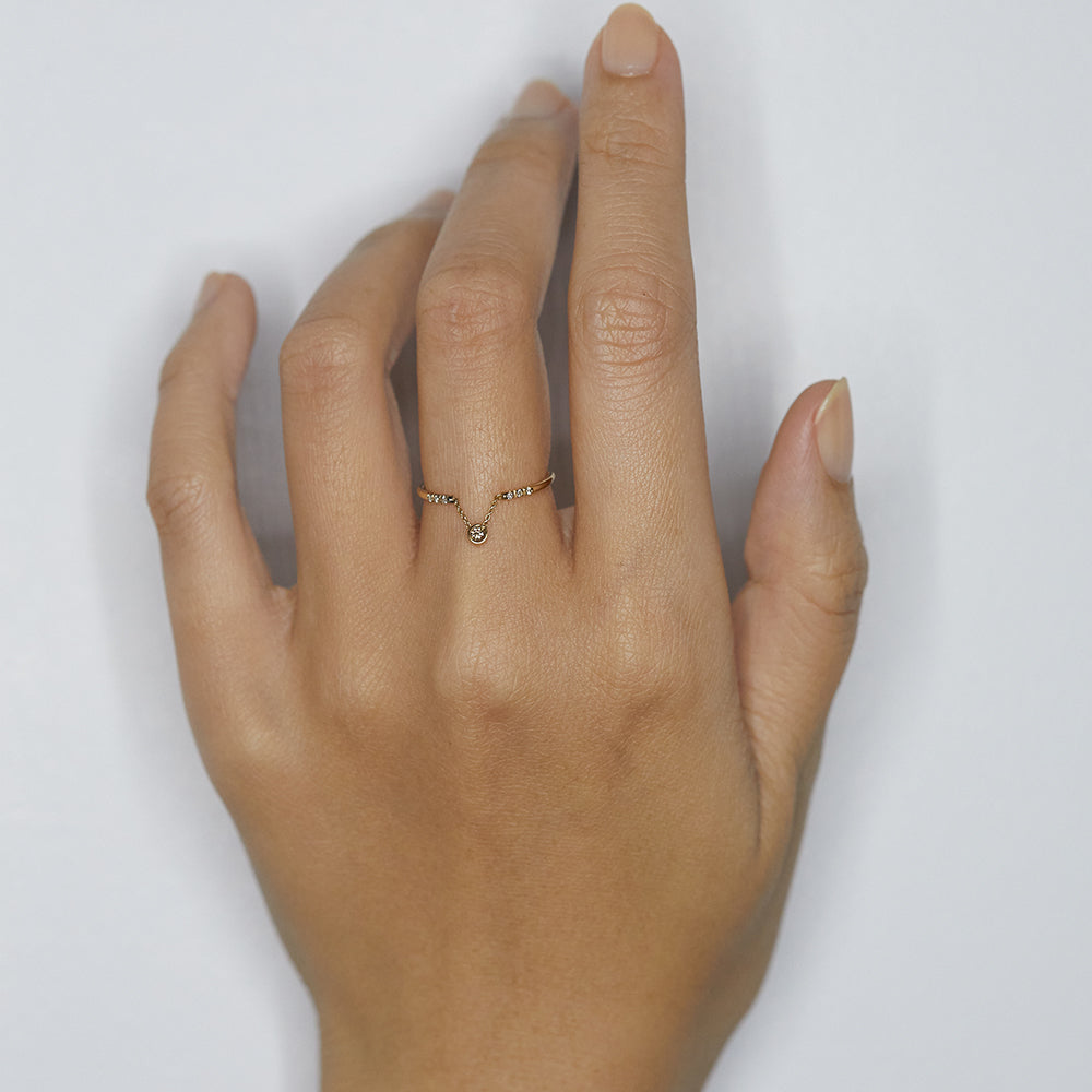 Gravity round diamond chain ring