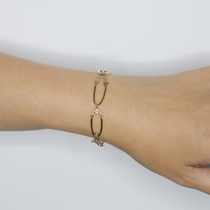 Gravity loop diamond bracelet