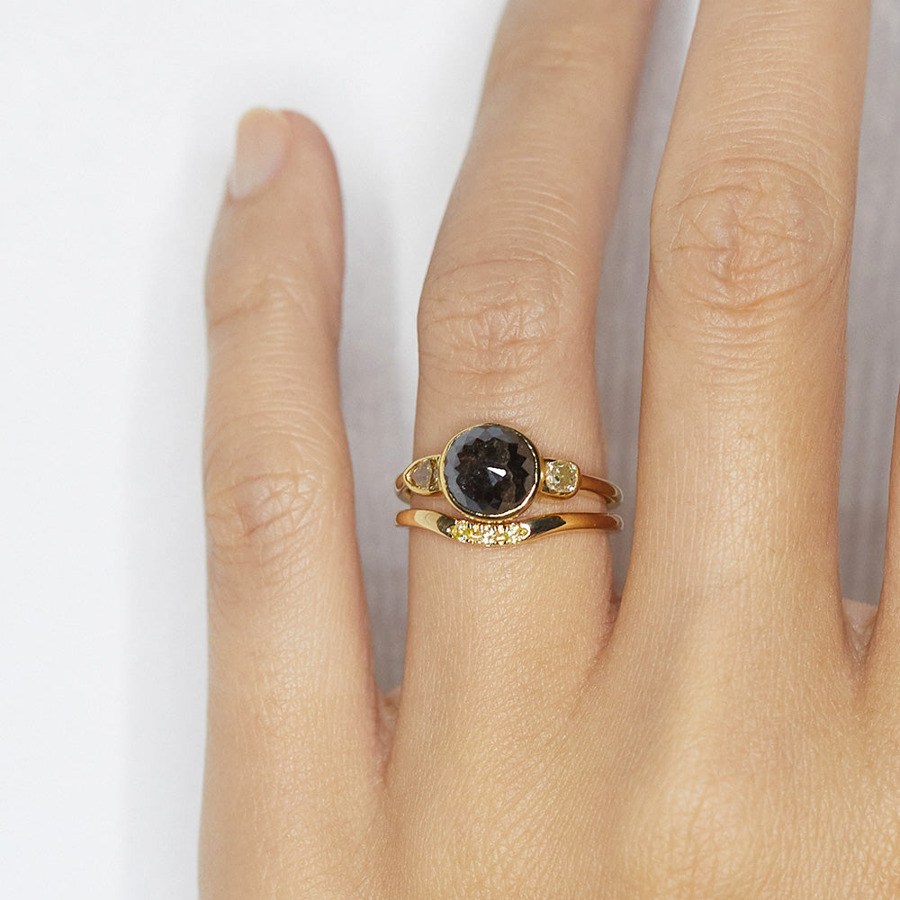 XW Bridal curved yellow diamond band