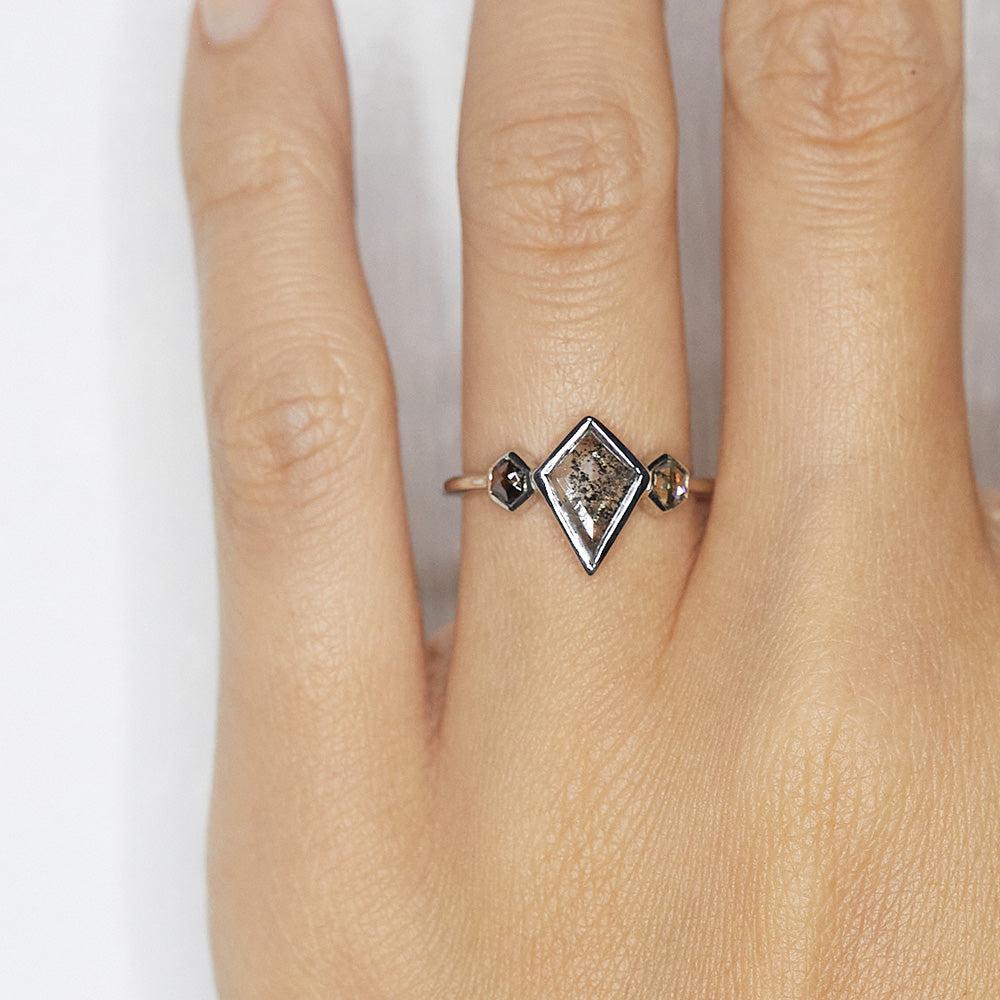 XW Bridal kite diamond ring